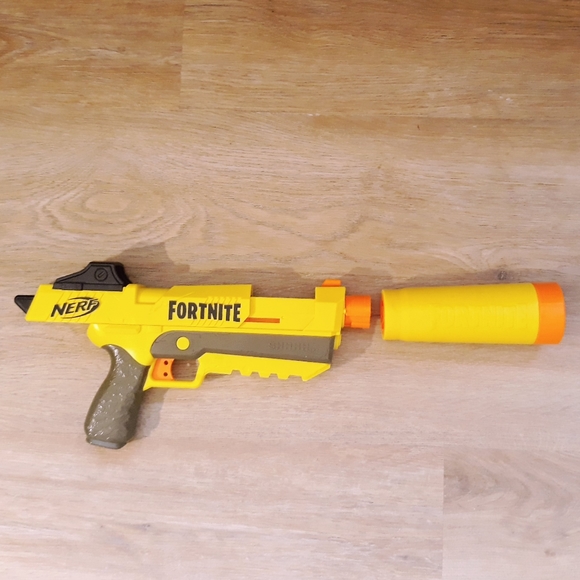 Nerf Fortnite SP-L Elite Dart Blaster with Barrel Attachment - Yellow - Picture 10 of 12